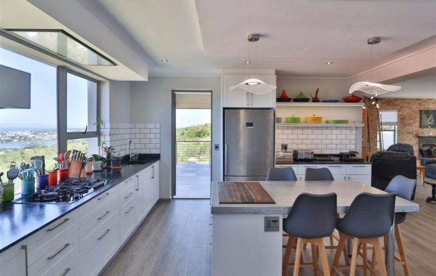 4 Bedroom Property for Sale in Onrus Western Cape